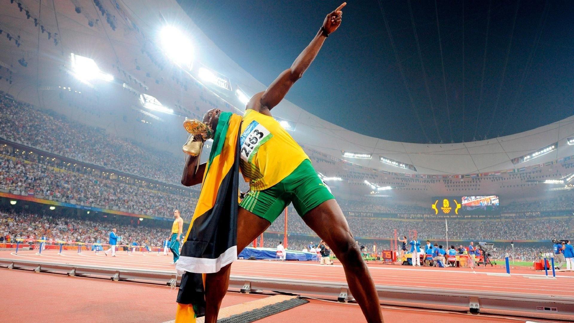 开云官网：国羽新星闪耀全英赛，女单小将逆转夺冠创历史