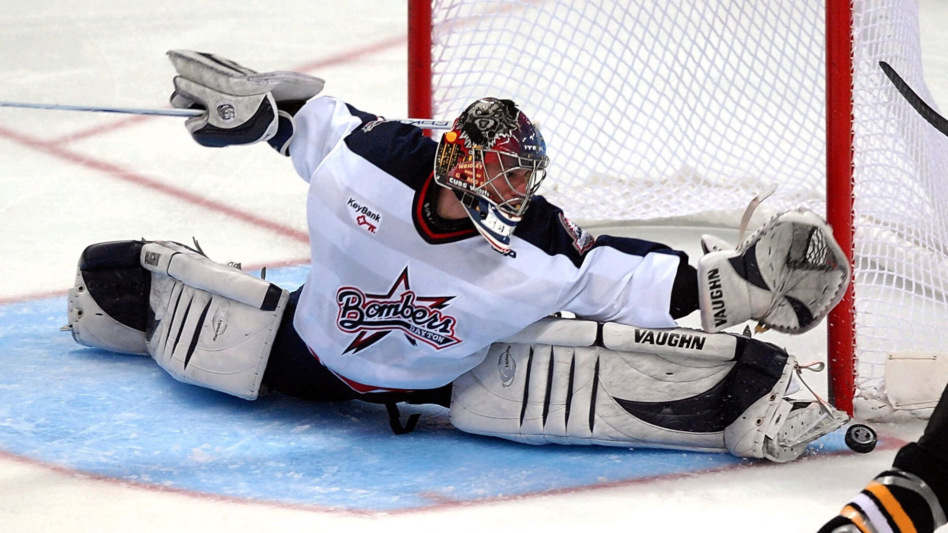 全国羽毛球锦标赛圆满落幕 新锐选手表现抢眼